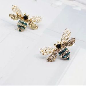 Bumble Bee Stud Earrings ~ imitation pearls and rhinestones ~ Brand New